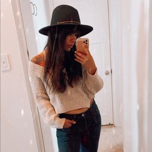 Meet your Posher, Valeria